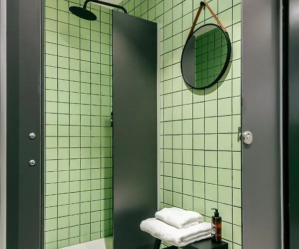 Colo Colo - Single Private Beds Hostal San Sebastián