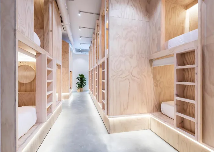 Colo Colo - Single Private Beds بيت شباب