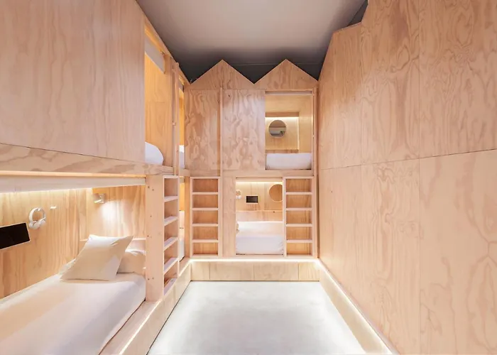 Colo Colo - Single Private Beds سان سيباستيان