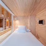 Colo Colo - Single Private Beds 호스텔 *